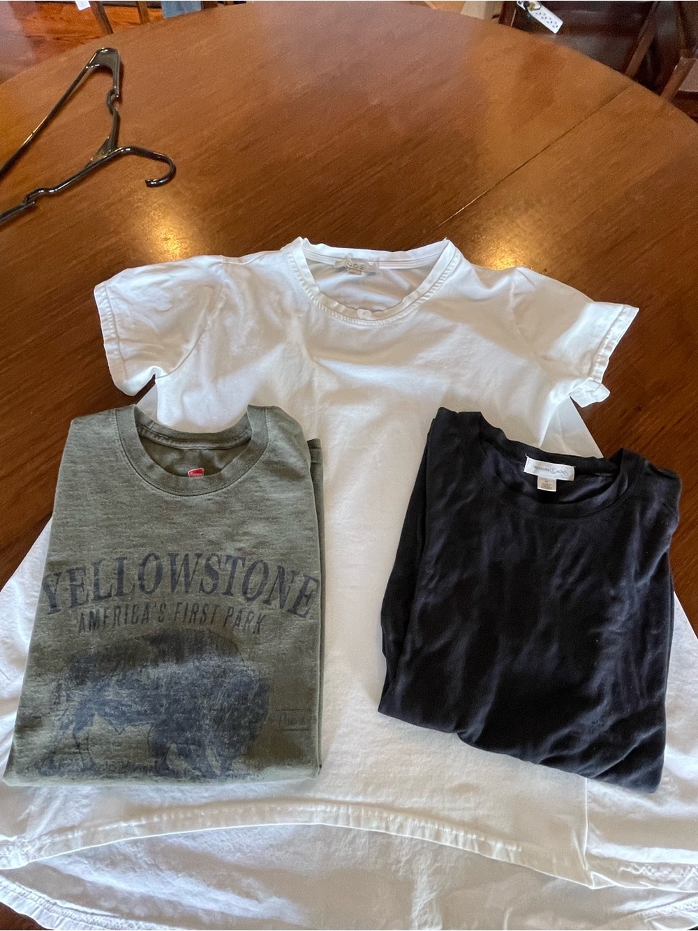 Bundle of 3 Casual Tees – White, Black & Yellowstone Green
✨